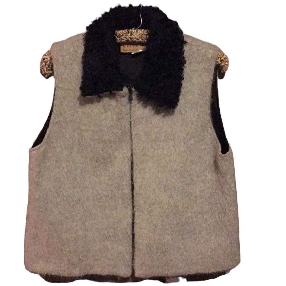 Ladies Painted Pony Faux Fur Vest